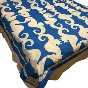 Beach Road The Beach Sheet Seahorses Blue 6 feet x 6 feet Lightweight
